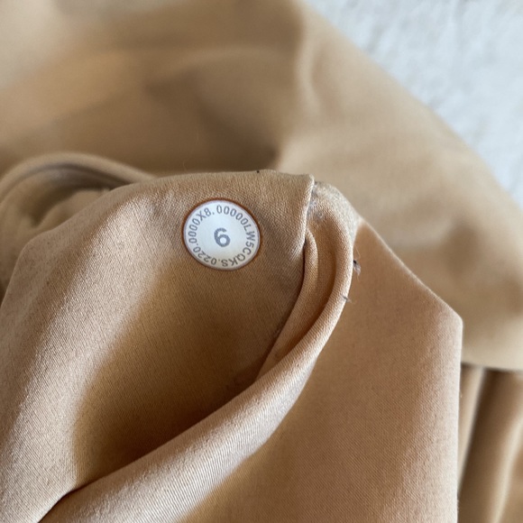 LuluLemon Joggers - Picture 5 of 5